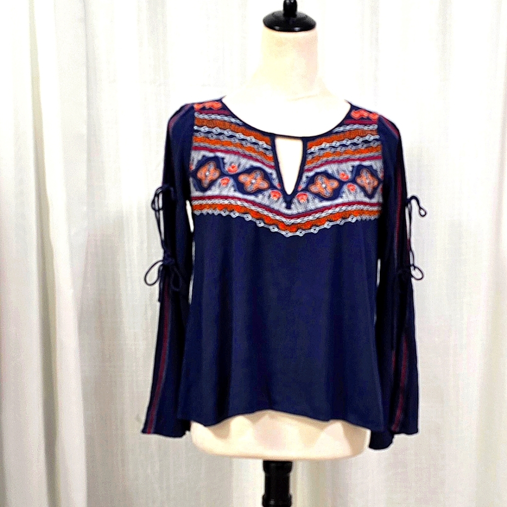 2/$30 Abercrombie & Fitch Embroidered Womens‎ Top Size XS Southwestern